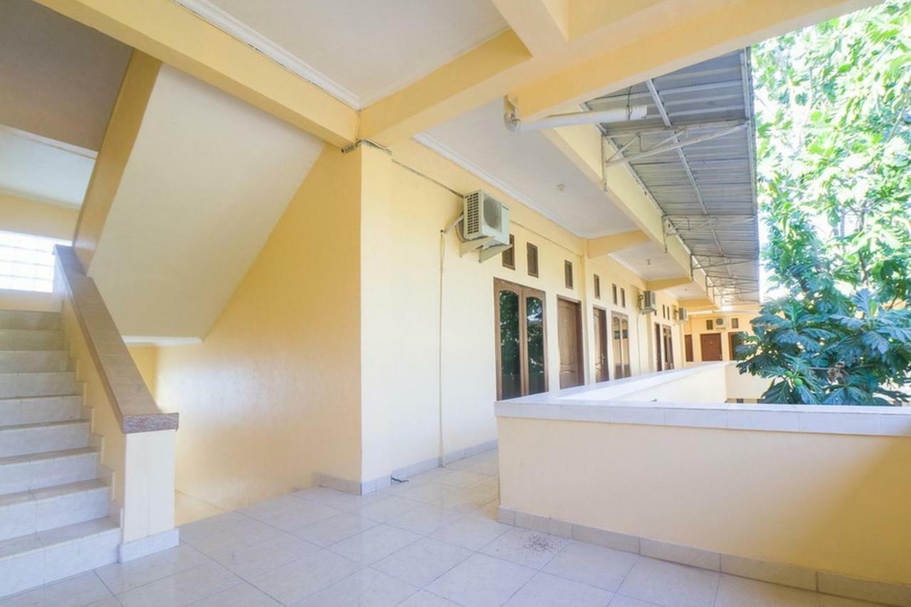 Reddoorz Near Nusa Cendana University Kupang  Ngoại thất bức ảnh